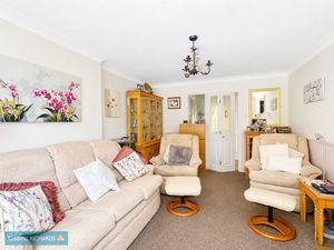 Sitting room- click for photo gallery